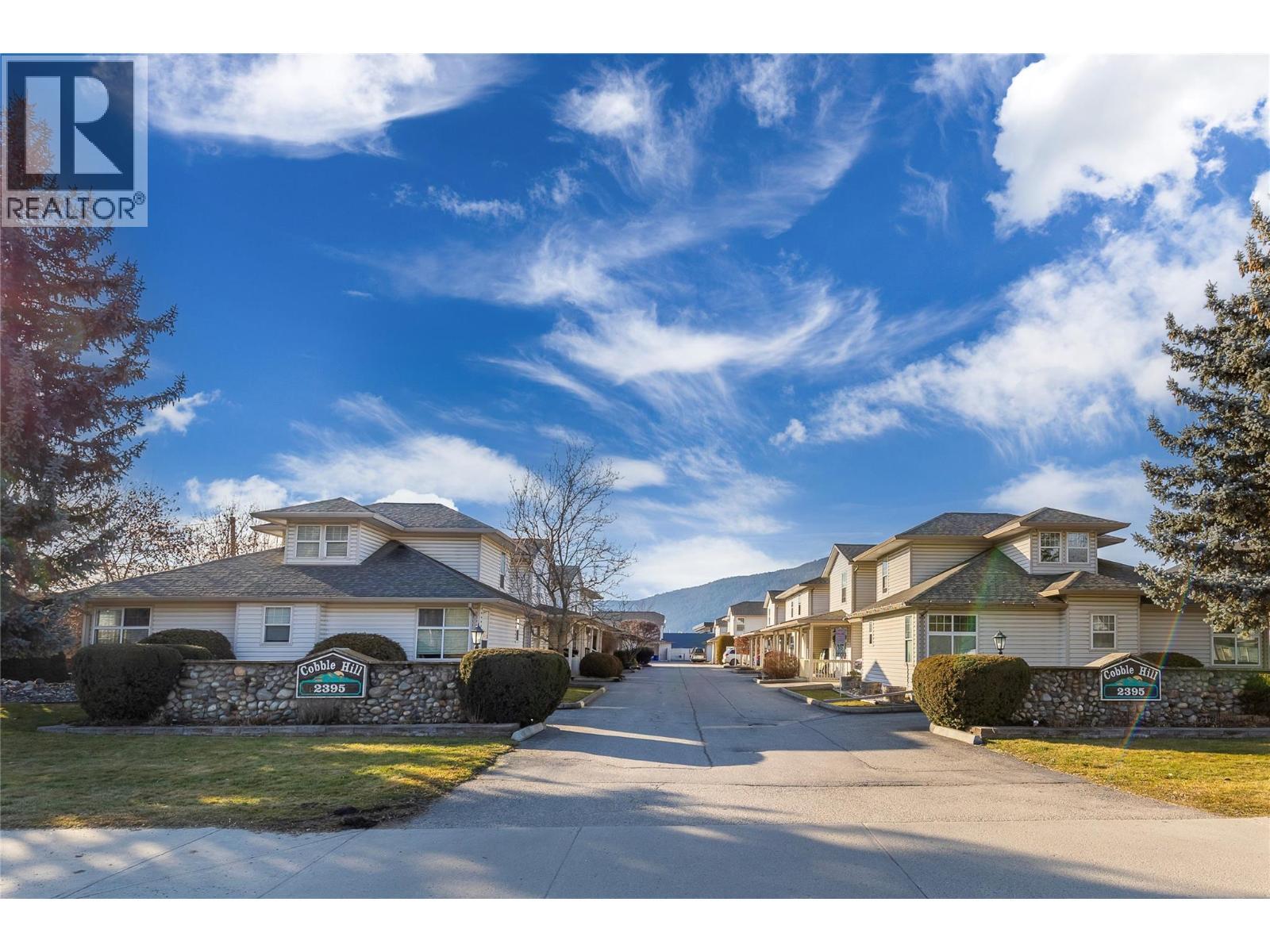 2395 Pleasant Valley Road Unit# 14, Armstrong, BC - Outdoor With Facade