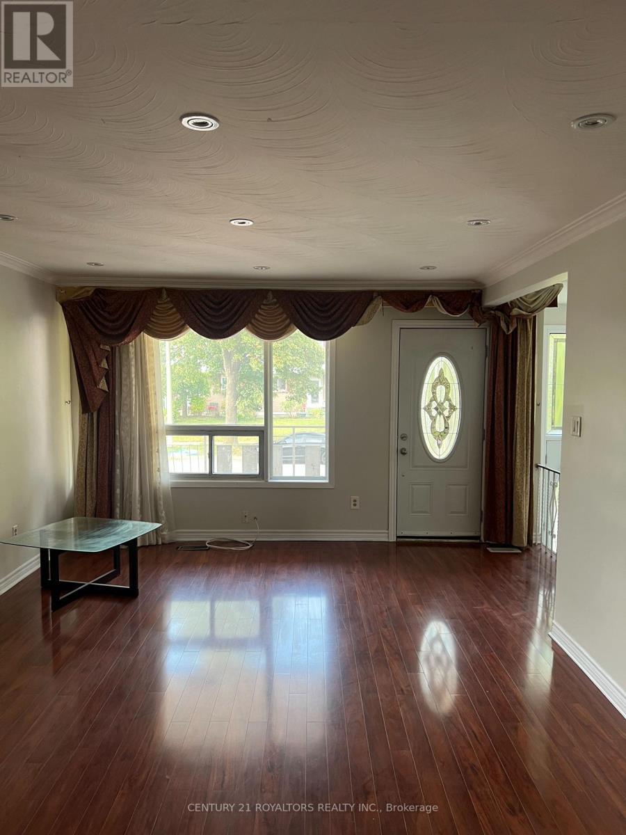 7242 Sills Road, Mississauga, ON - Indoor Photo Showing Other Room