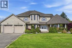 15 ROYAL YORK Court St. George, ON N0E 1N0