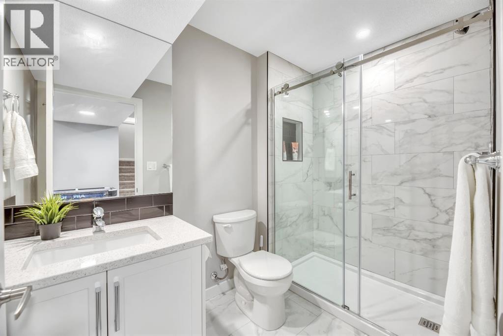 63 Walgrove Way Se, Calgary, AB - Indoor Photo Showing Bathroom