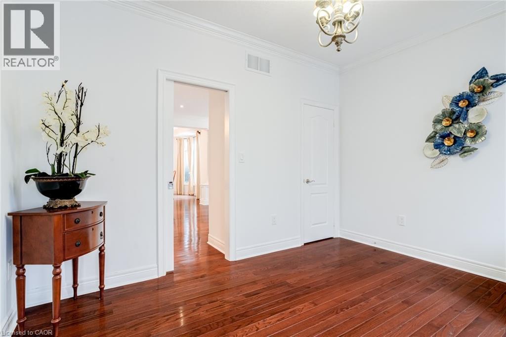 17 Mcnutt Street, Brampton, ON - Indoor Photo Showing Other Room