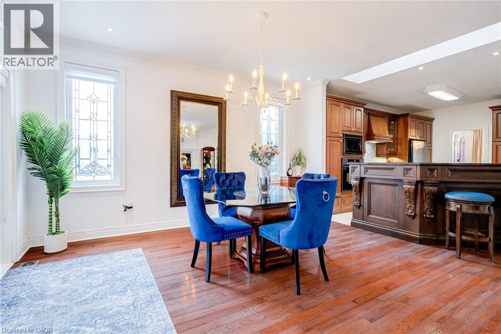 17 Mcnutt Street, Brampton, ON - Indoor Photo Showing Dining Room