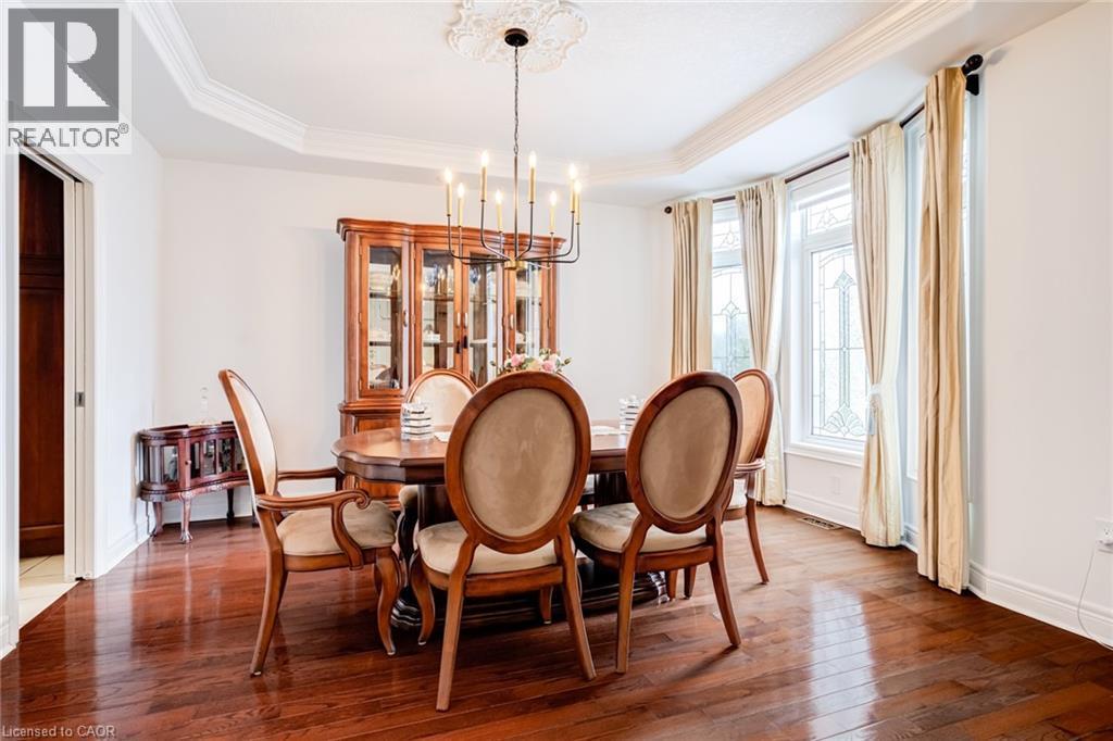 17 Mcnutt Street, Brampton, ON - Indoor Photo Showing Dining Room