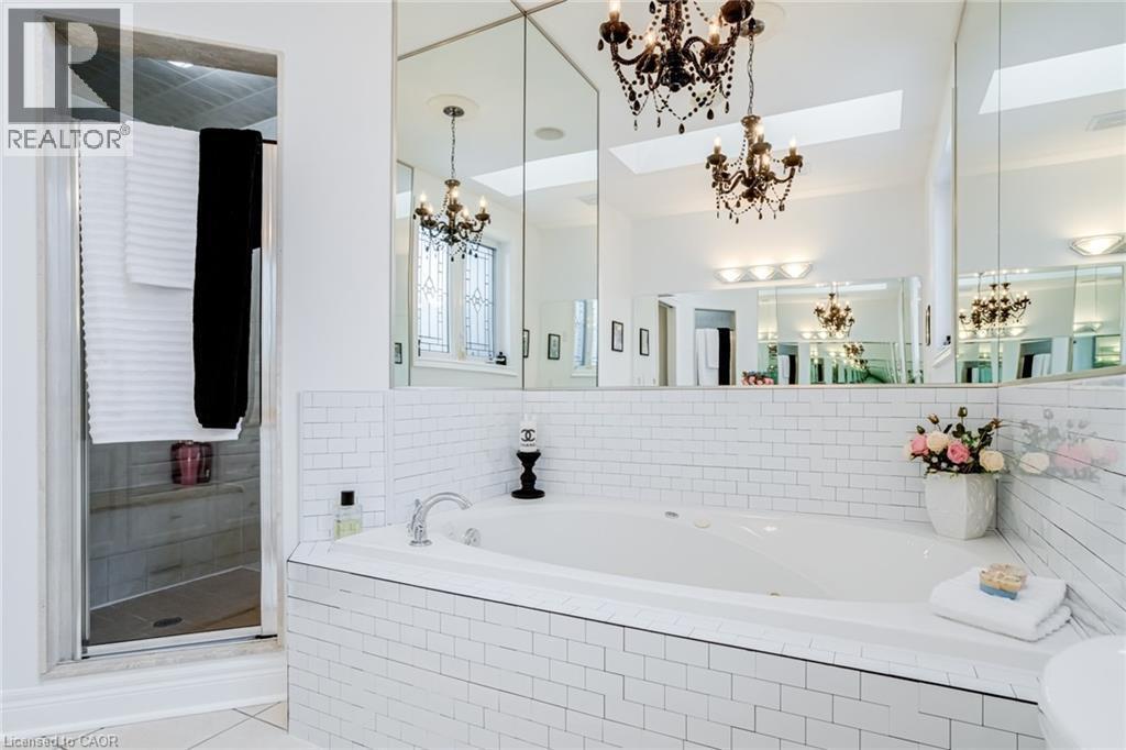 17 Mcnutt Street, Brampton, ON - Indoor Photo Showing Bathroom