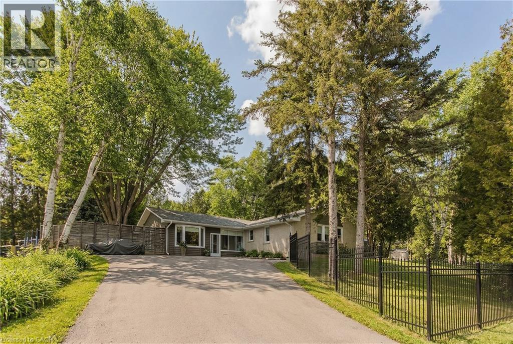 15 Ireson Road, Burlington, ON - Outdoor