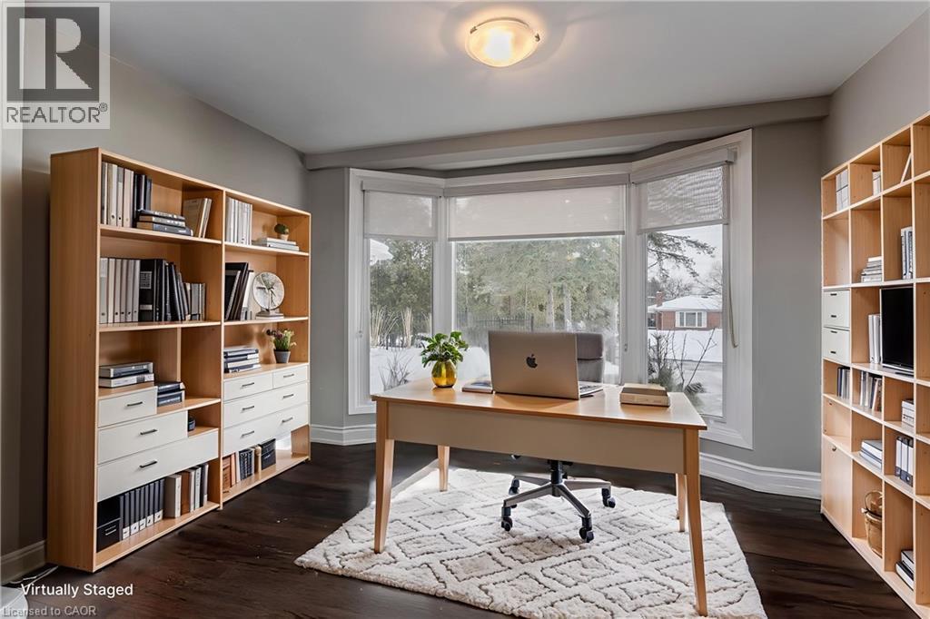 15 Ireson Road, Burlington, ON - Indoor Photo Showing Office