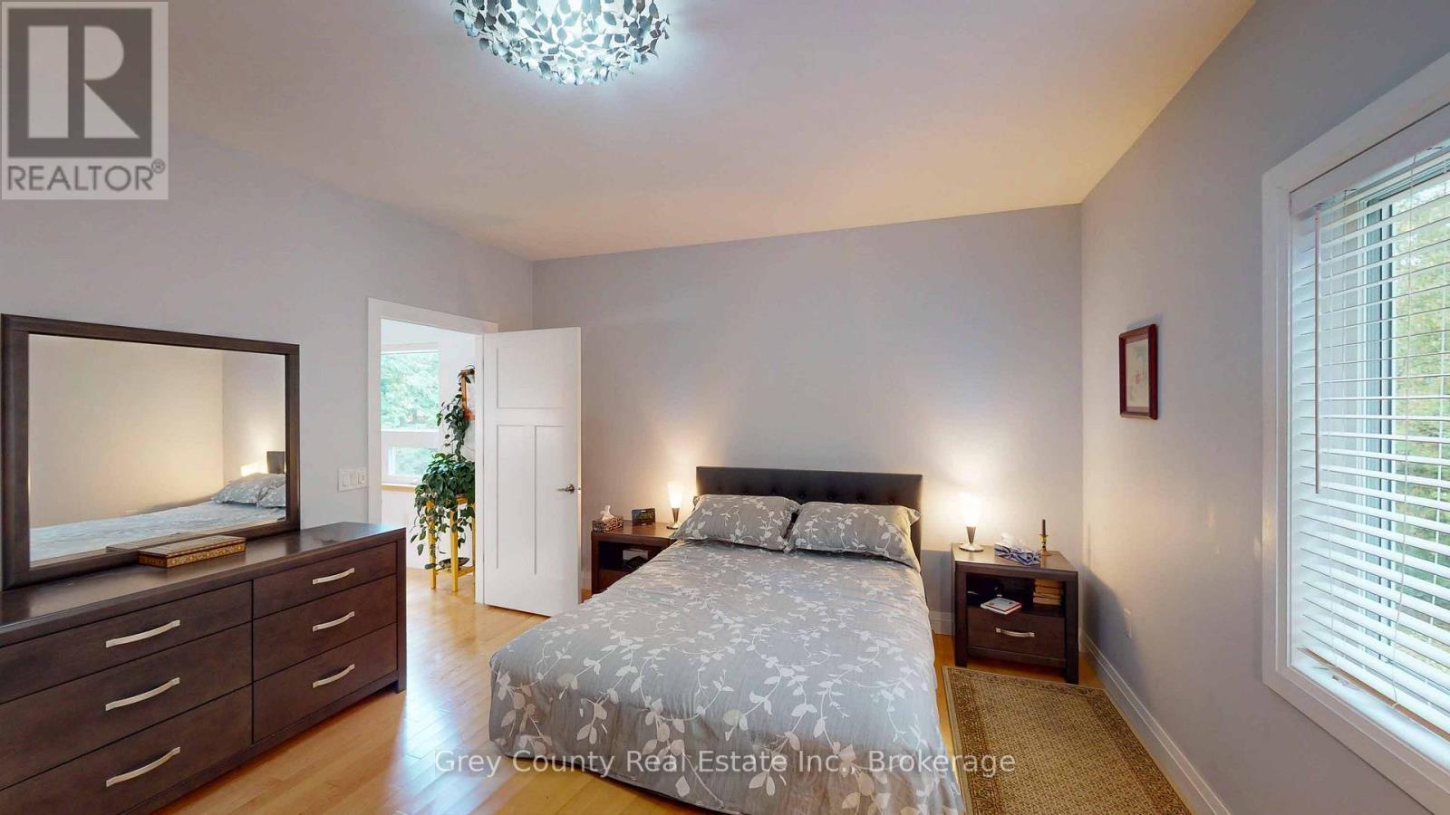 600417 Sideroad 50, Chatsworth, ON - Indoor Photo Showing Bedroom