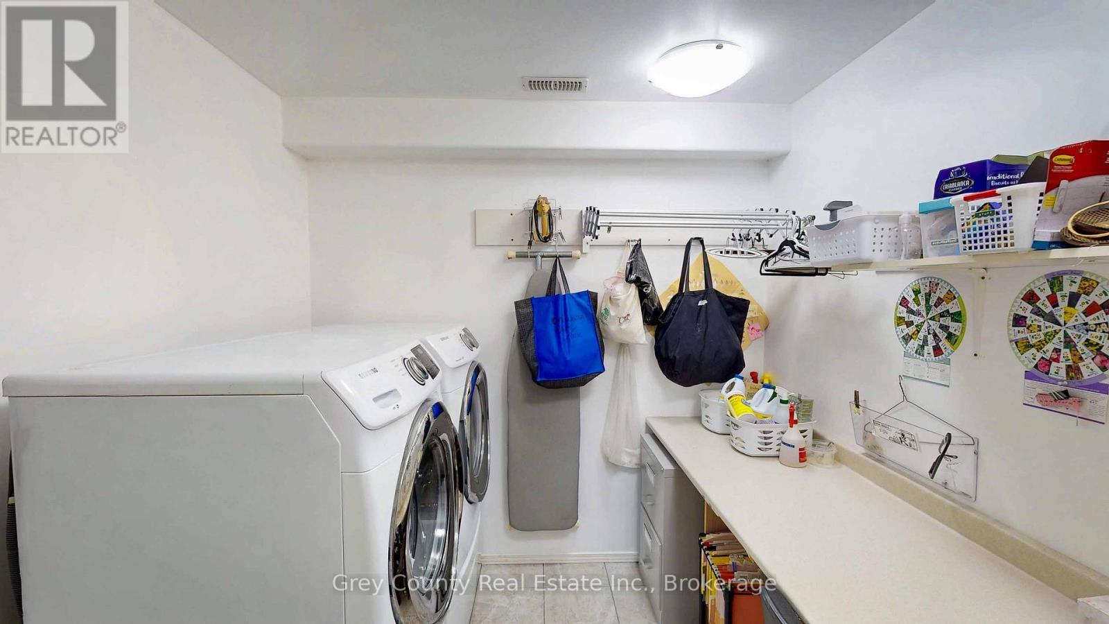 600417 Sideroad 50, Chatsworth, ON - Indoor Photo Showing Laundry Room