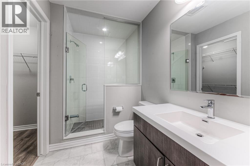 225 Netherby Lane, Kitchener, ON - Indoor Photo Showing Bathroom