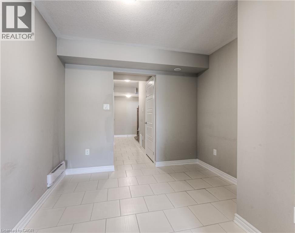 225 Netherby Lane, Kitchener, ON - Indoor Photo Showing Other Room