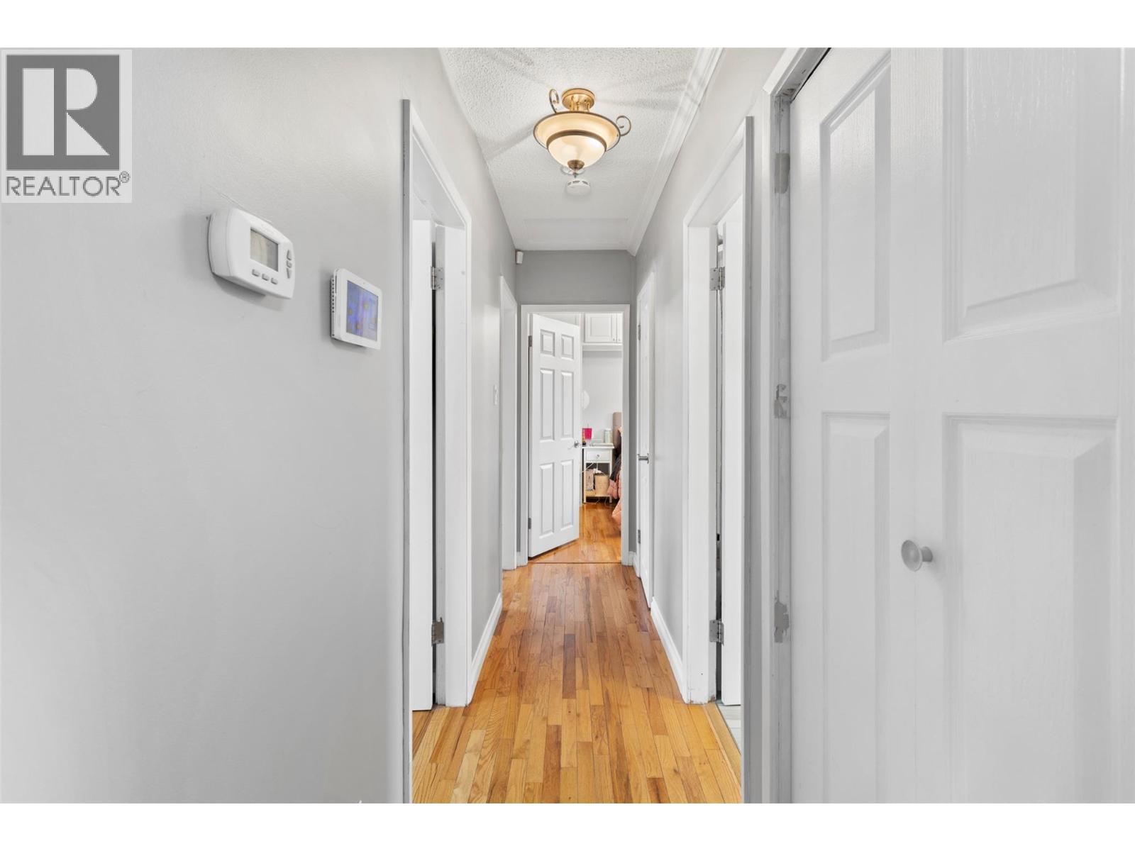 1886 Valleyview Drive, Kamloops, BC - Indoor Photo Showing Other Room