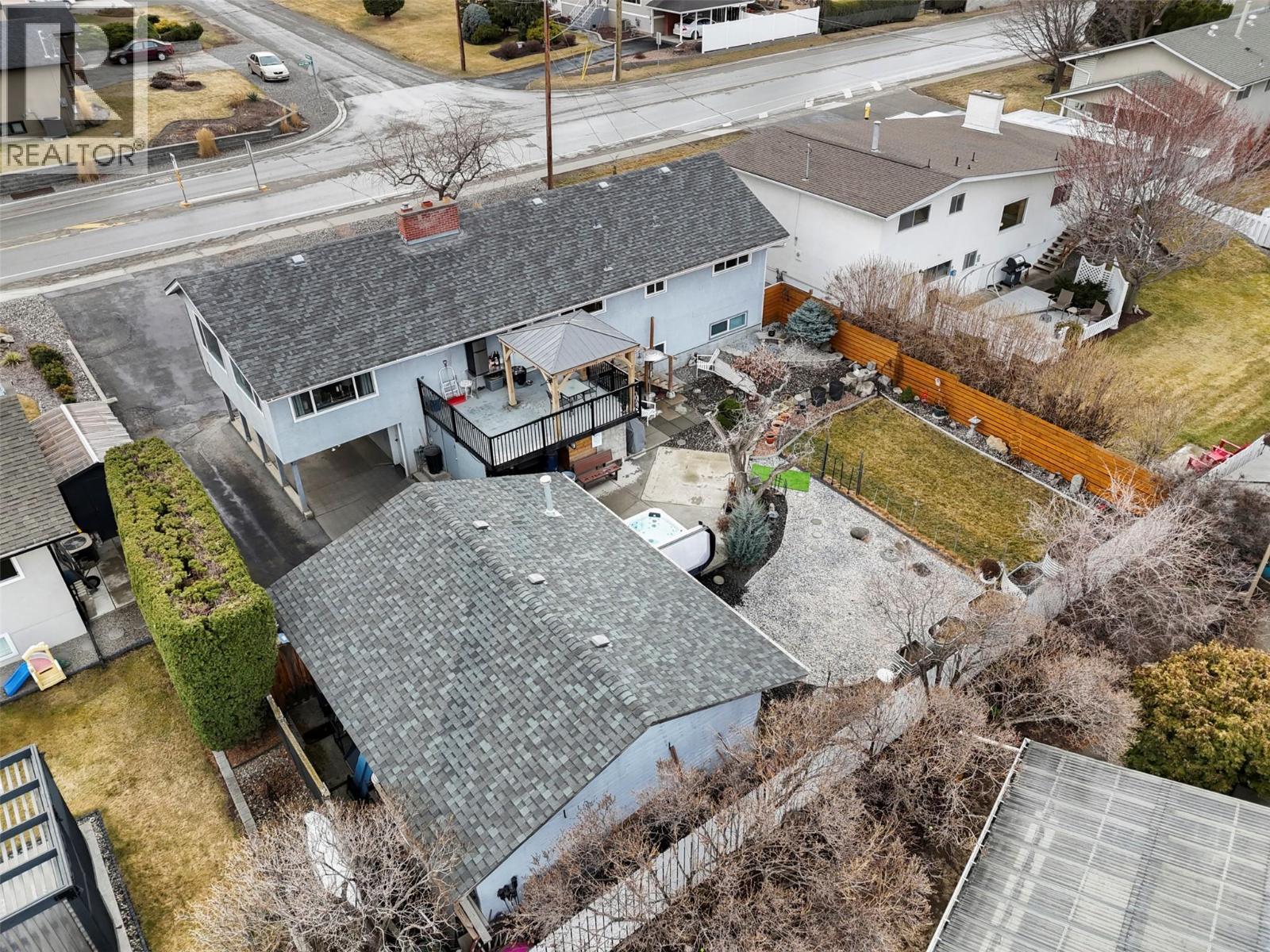 1886 Valleyview Drive, Kamloops, BC - Outdoor