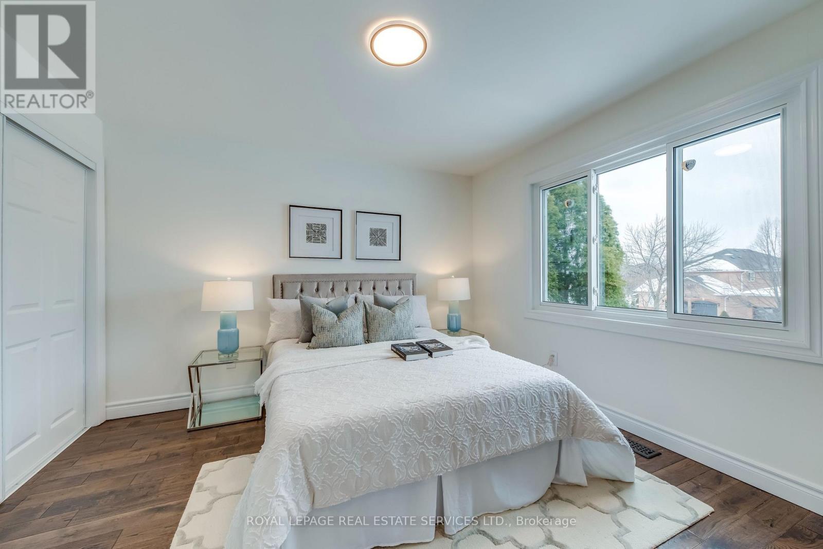 1452 Rimon Street, Mississauga, ON - Indoor Photo Showing Bedroom