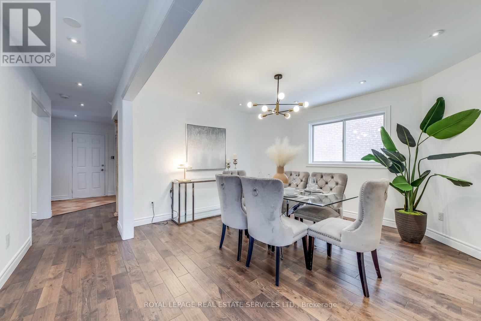 1452 Rimon Street, Mississauga, ON - Indoor Photo Showing Dining Room