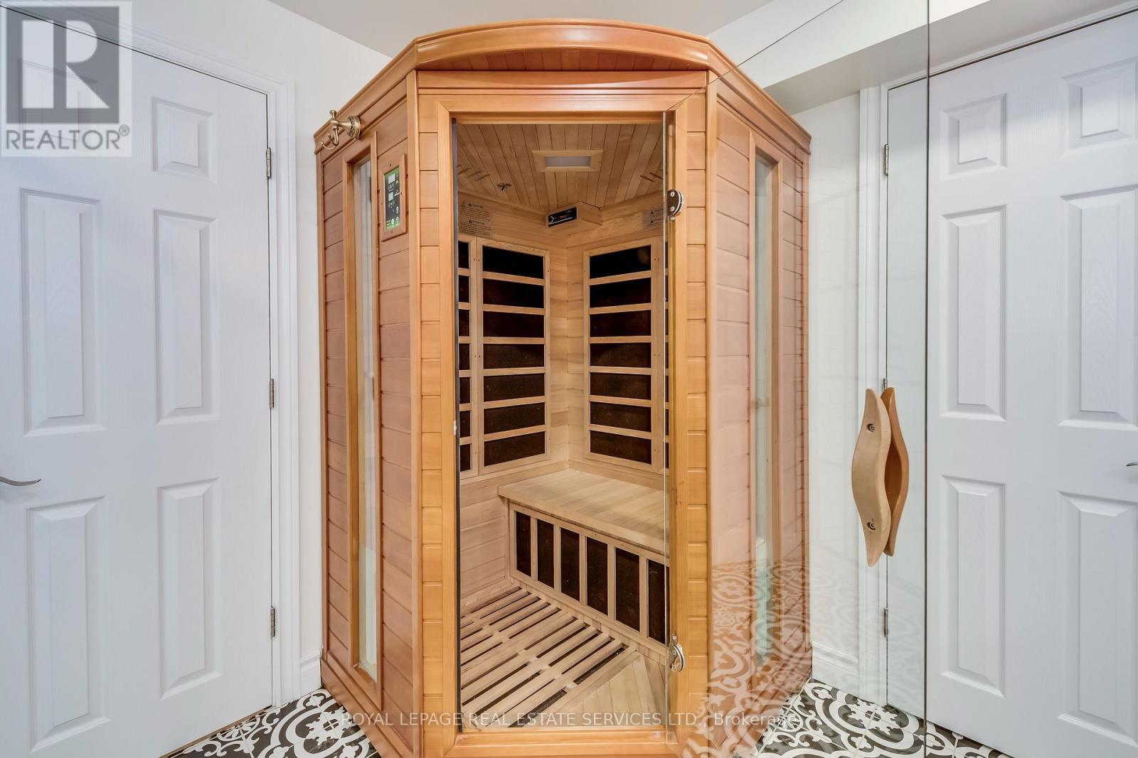 1452 Rimon Street, Mississauga, ON - Indoor Photo Showing Other Room