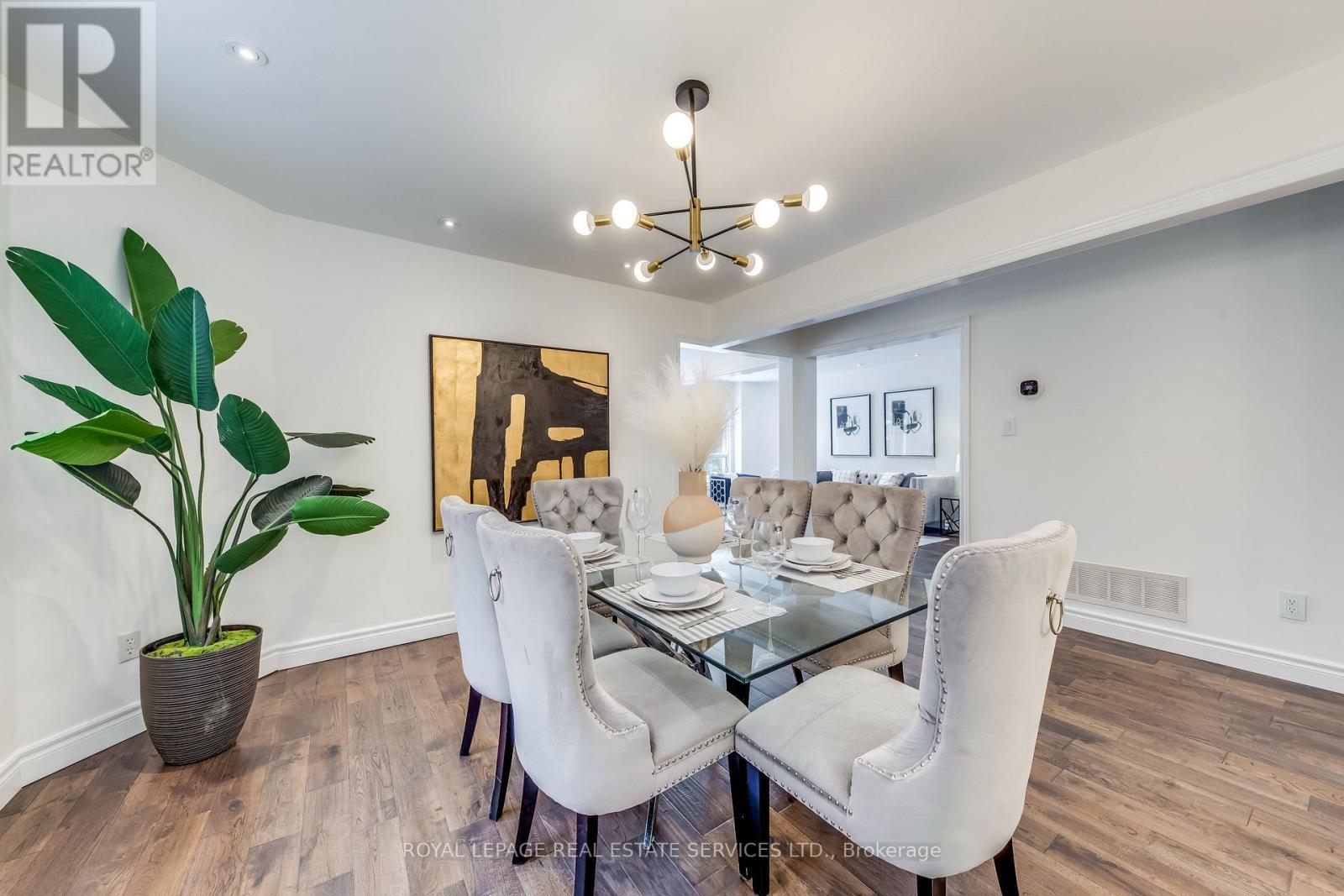 1452 Rimon Street, Mississauga, ON - Indoor Photo Showing Dining Room