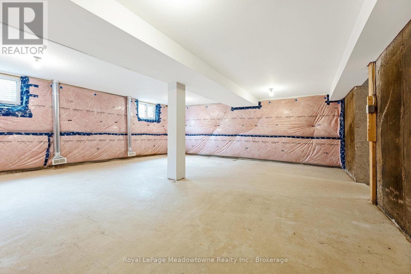 30 Cluthe Crescent, Kitchener, ON - Indoor Photo Showing Other Room