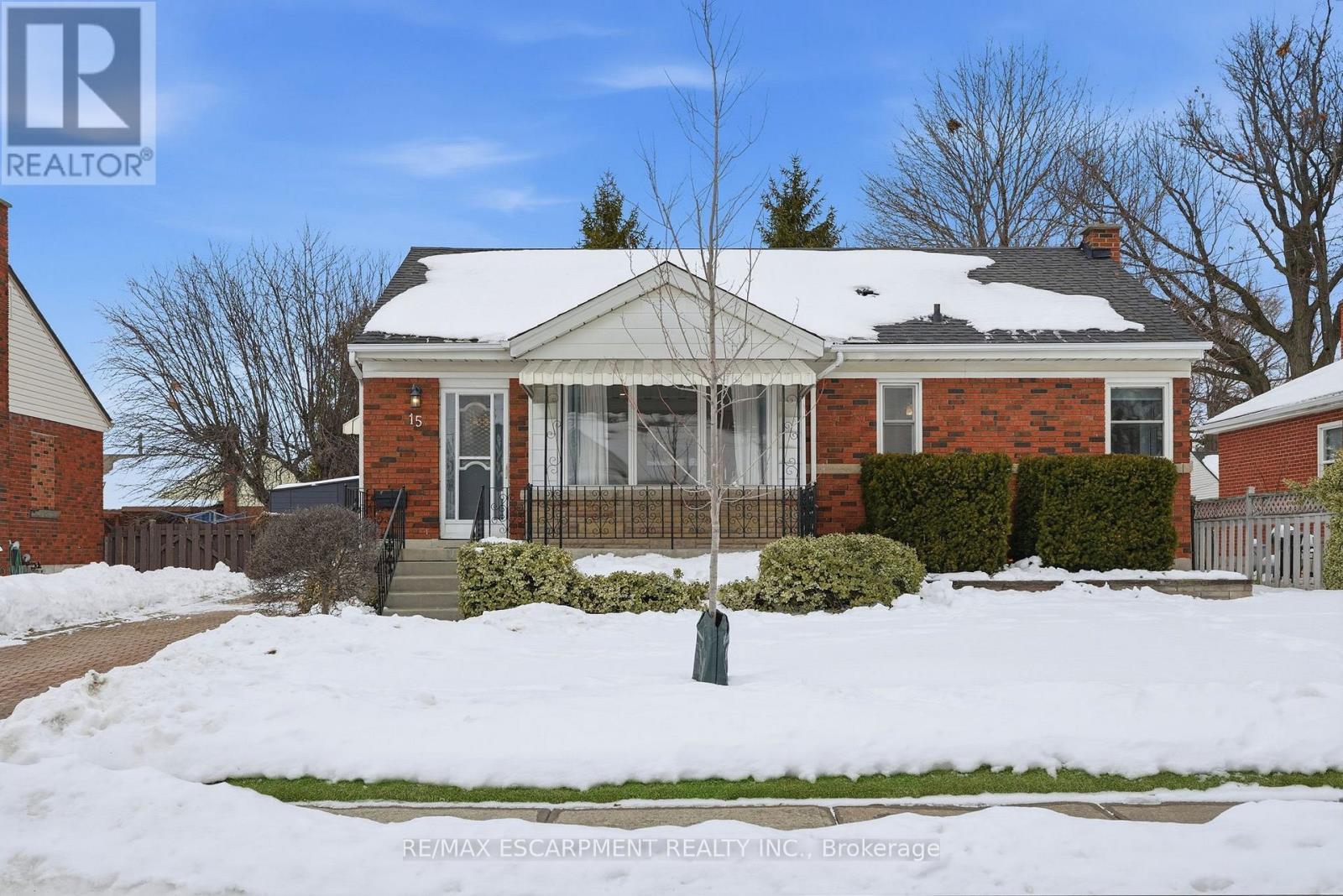 15 Mulock Avenue, Hamilton, ON - Outdoor