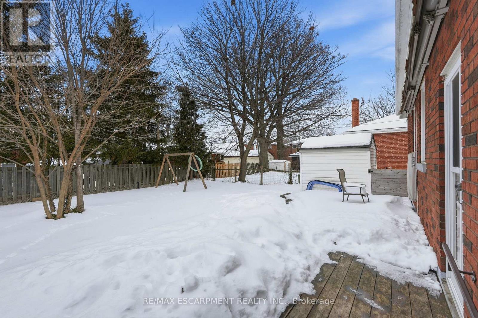 15 Mulock Avenue, Hamilton, ON - Outdoor