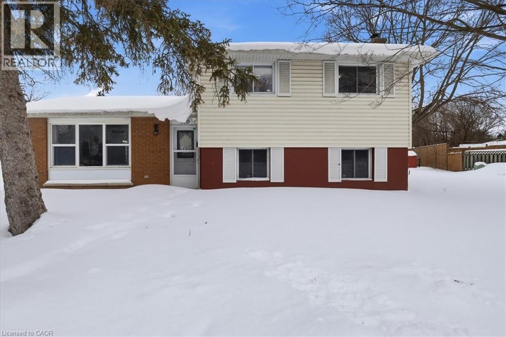 400 Midwood Crescent, Waterloo, ON - Outdoor