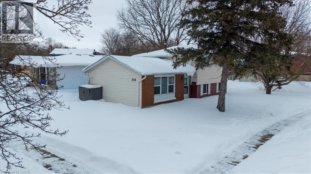 400 Midwood Crescent, Waterloo, ON - Outdoor