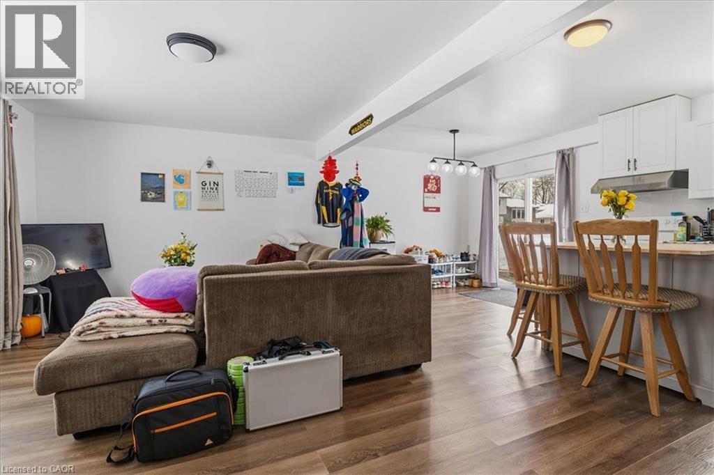 400 Midwood Crescent, Waterloo, ON - Indoor