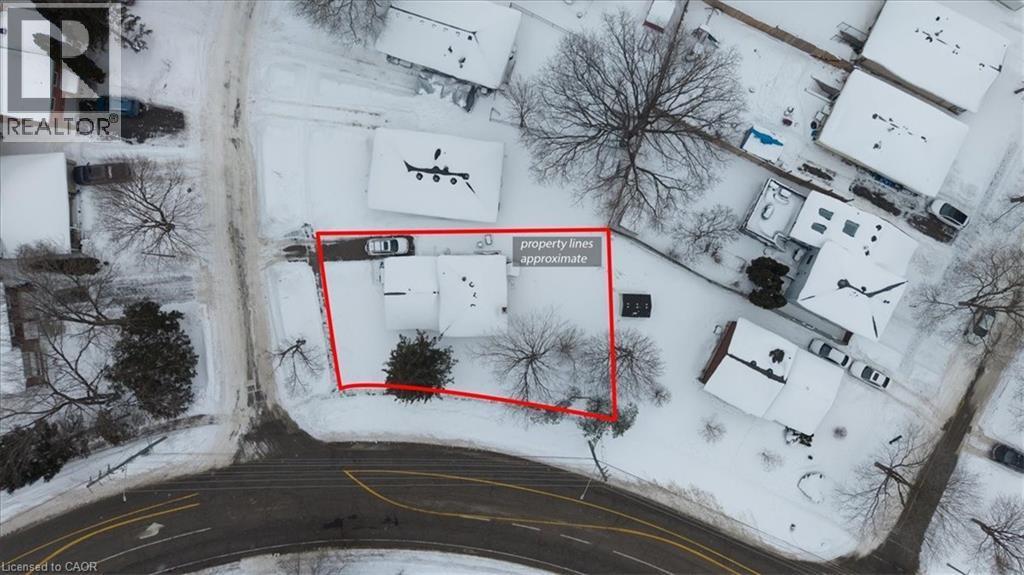 400 Midwood Crescent, Waterloo, ON - Outdoor