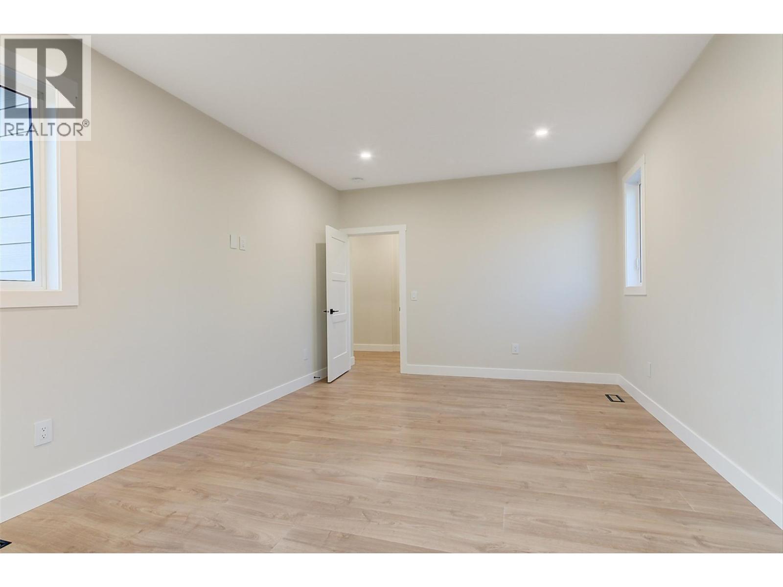 732 Coopland Crescent Unit# 4, Kelowna, BC - Indoor Photo Showing Other Room