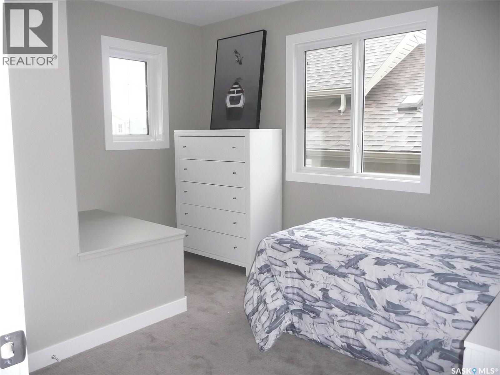 551 Traeger Manor, Saskatoon, SK - Indoor Photo Showing Bedroom