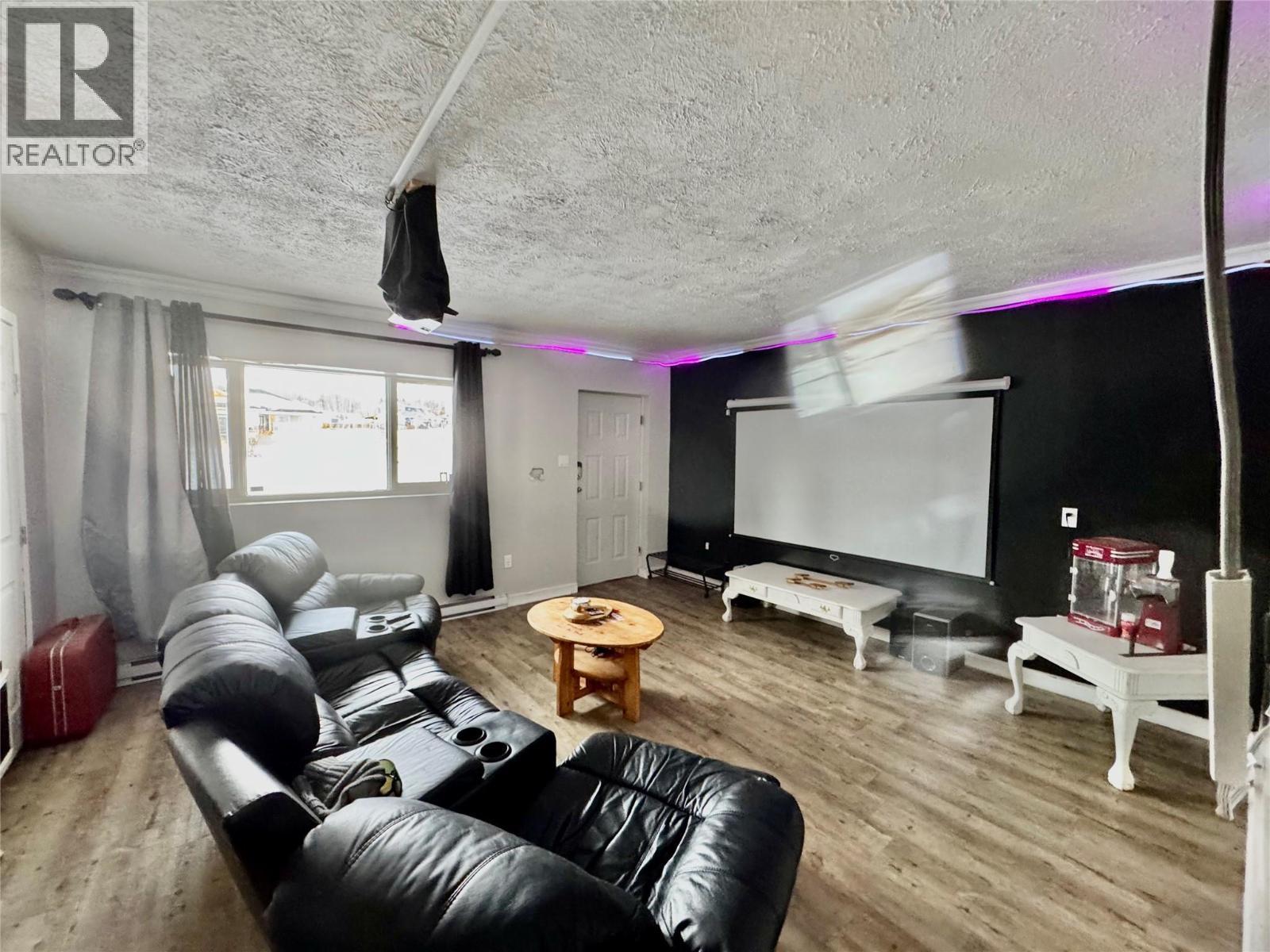 5304 Elevator Road, Pouce Coupe, BC - Indoor