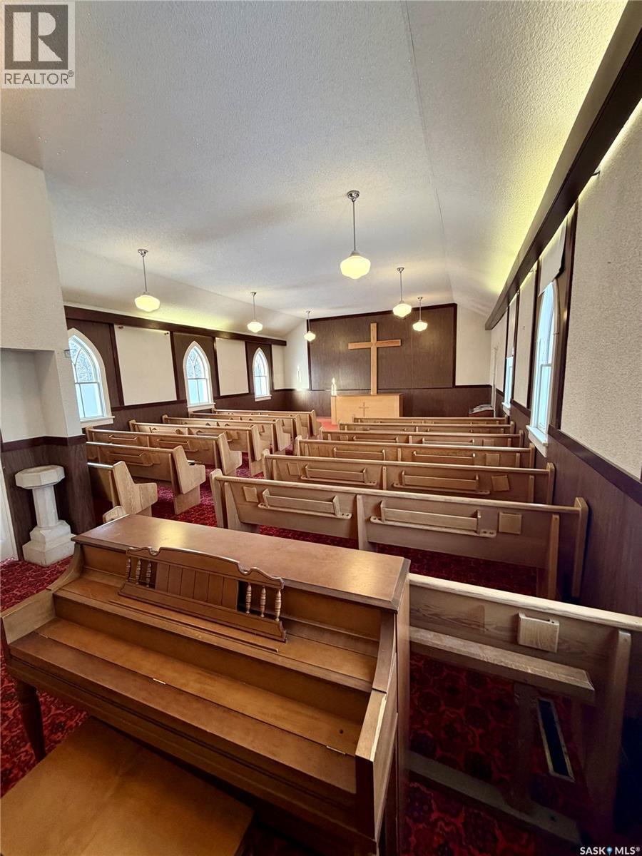 505 Railway Avenue, Beechy, SK