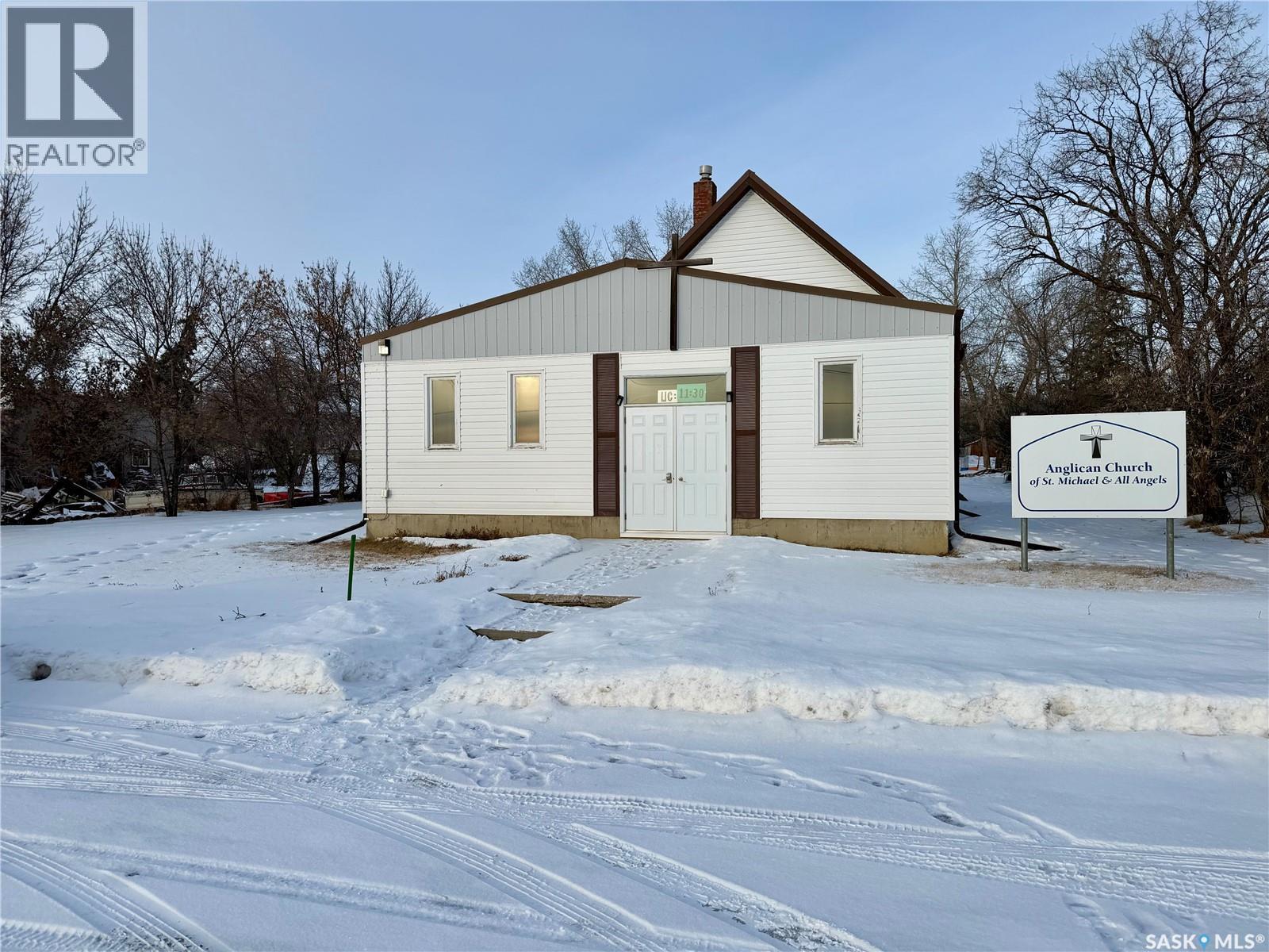 505 Railway Avenue, Beechy, SK