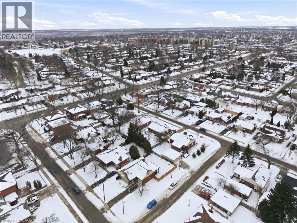 15 Mulock Avenue, Hamilton, ON - Outdoor With View