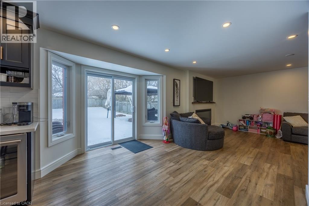 3 Kintyre Court, Caledonia, ON - Indoor With Fireplace