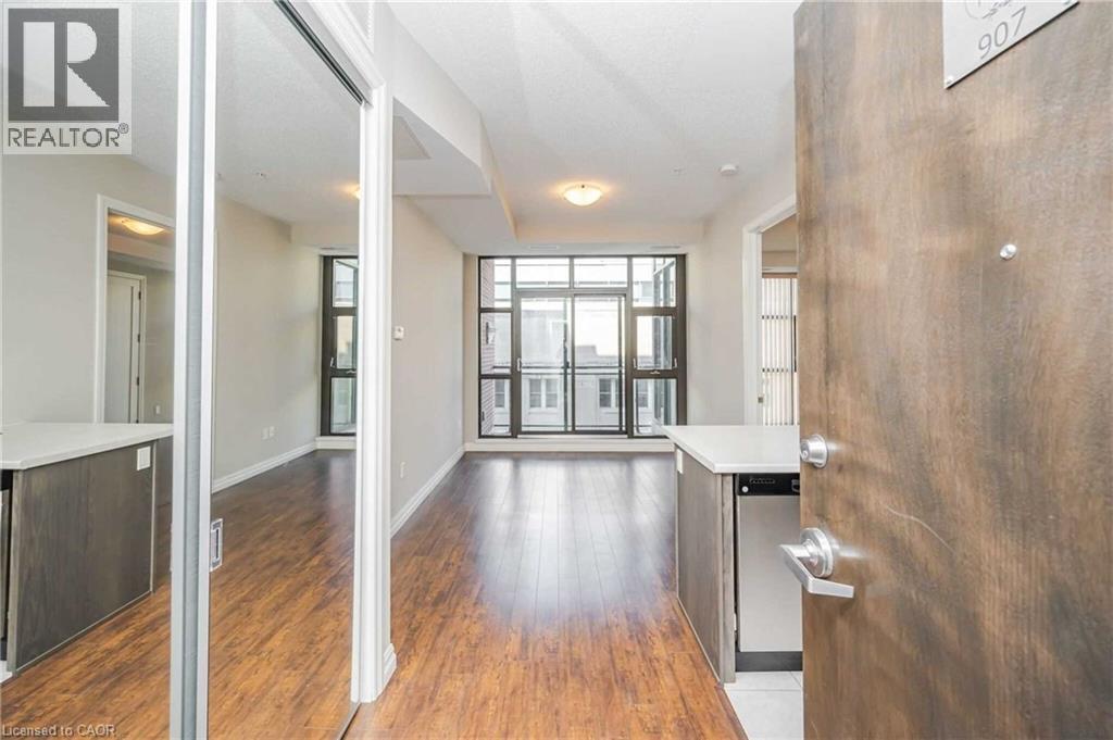 112 King Street E, Hamilton, ON - Indoor Photo Showing Other Room