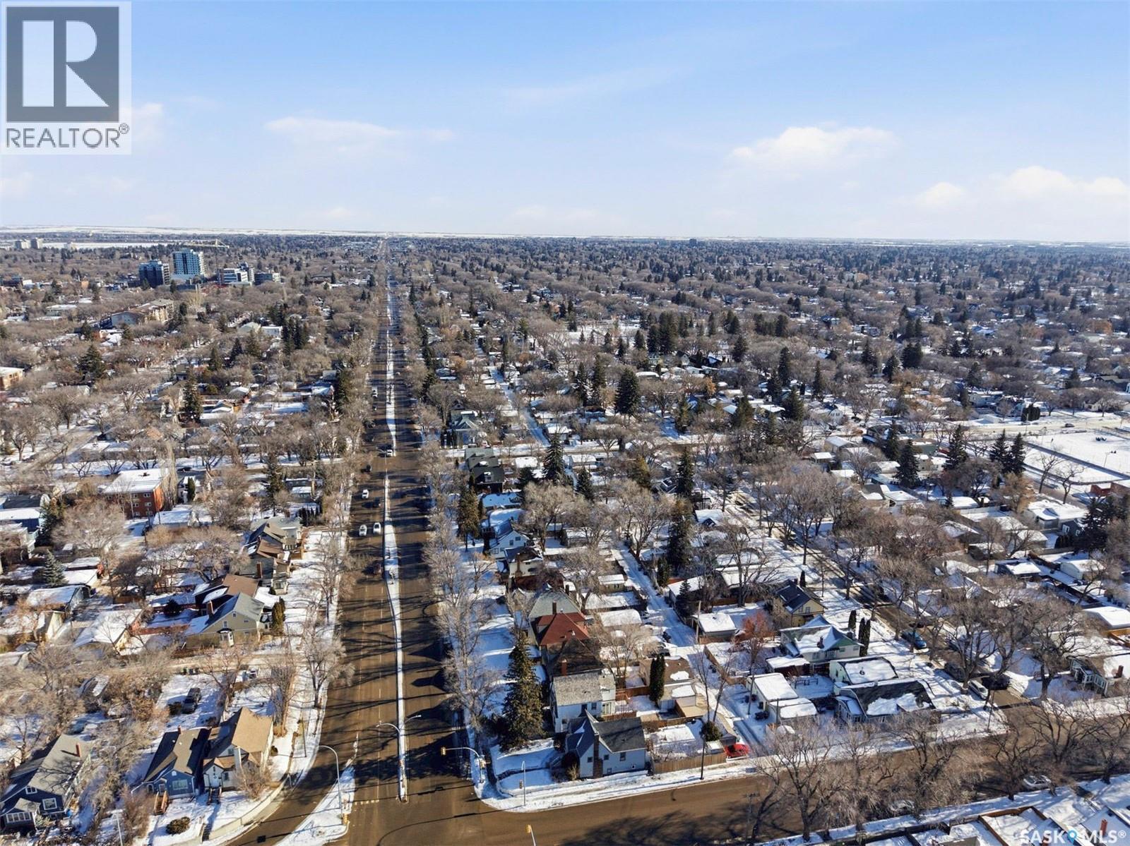 106 8Th Street E, Saskatoon, SK - Outdoor With View