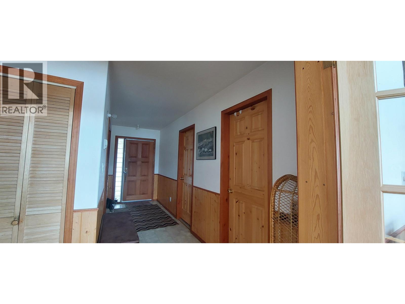 1910 Otter Road, Chilcotin, BC - Indoor Photo Showing Other Room