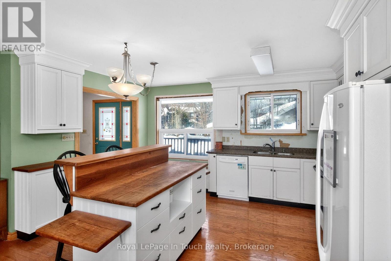 1 Logmoss Road, Tiny, ON - Indoor Photo Showing Kitchen With Double Sink