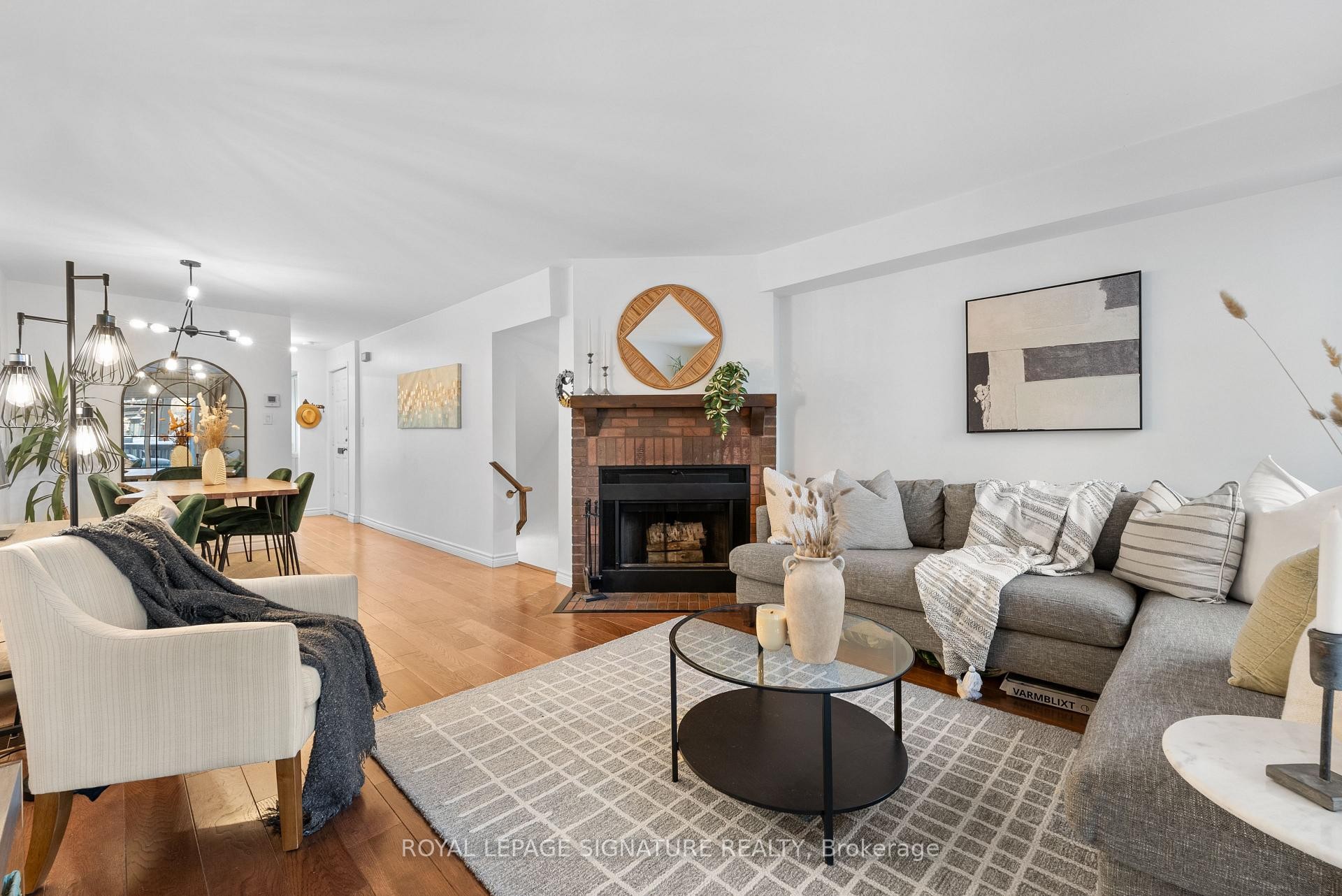 D-32 Massey Street, Toronto, ON - Indoor Photo Showing Living Room With Fireplace