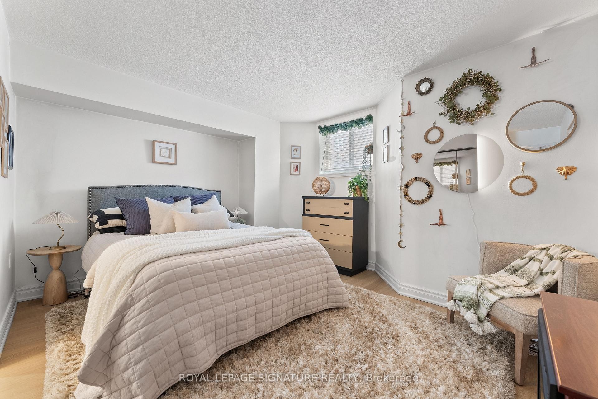 D-32 Massey Street, Toronto, ON - Indoor Photo Showing Bedroom