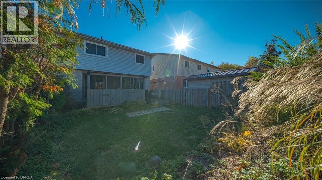 23 Freeman Crescent, Simcoe, ON - Outdoor