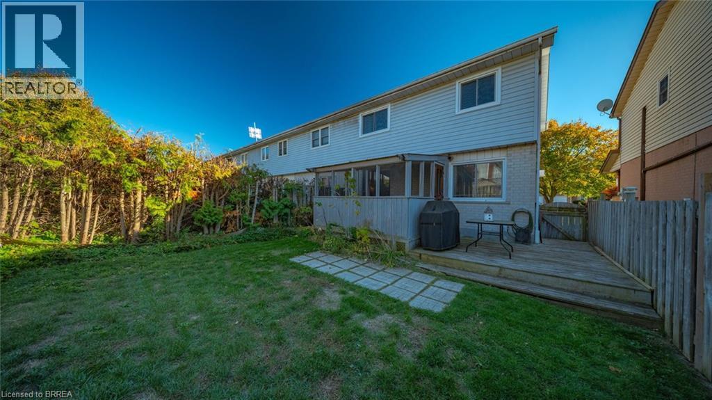 23 Freeman Crescent, Simcoe, ON - Outdoor