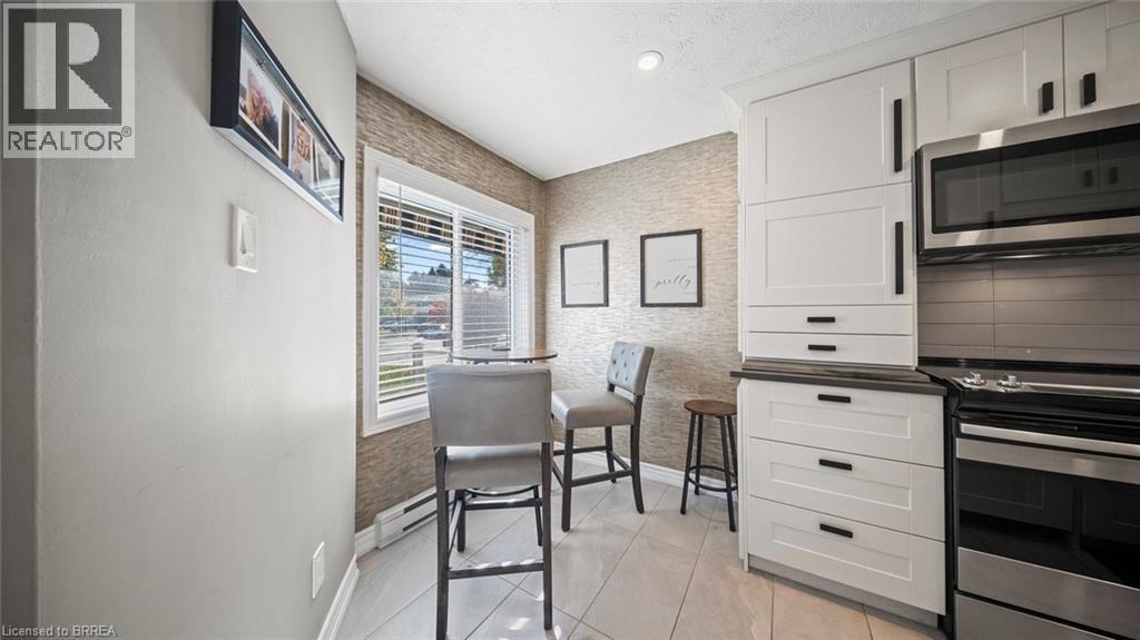 23 Freeman Crescent, Simcoe, ON - Indoor Photo Showing Kitchen