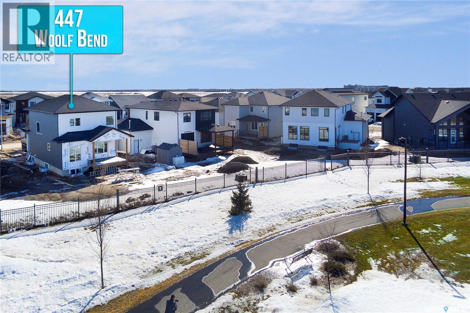 447 Woolf Bend, Saskatoon, SK - Outdoor