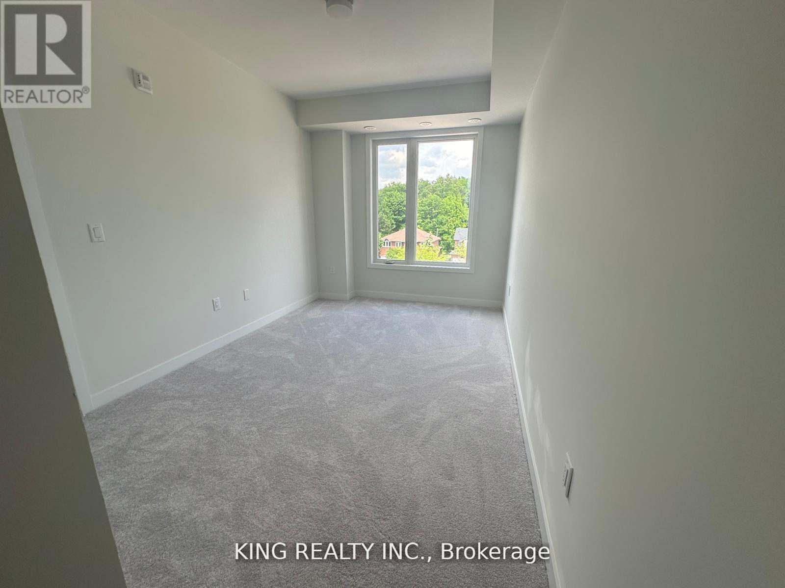 15 - 3566 Colonial Drive, Mississauga, ON - Indoor Photo Showing Other Room