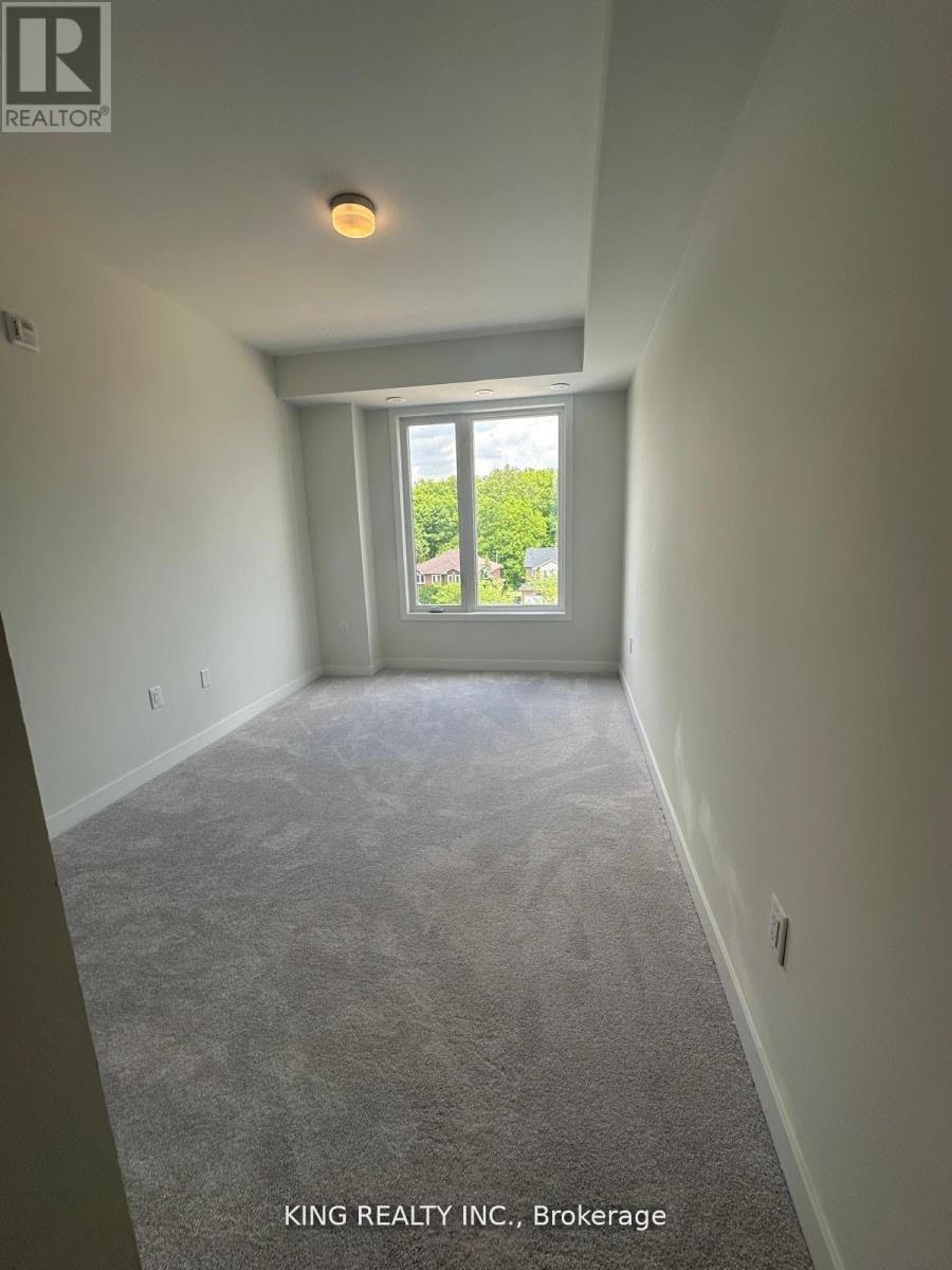 15 - 3566 Colonial Drive, Mississauga, ON - Indoor Photo Showing Other Room