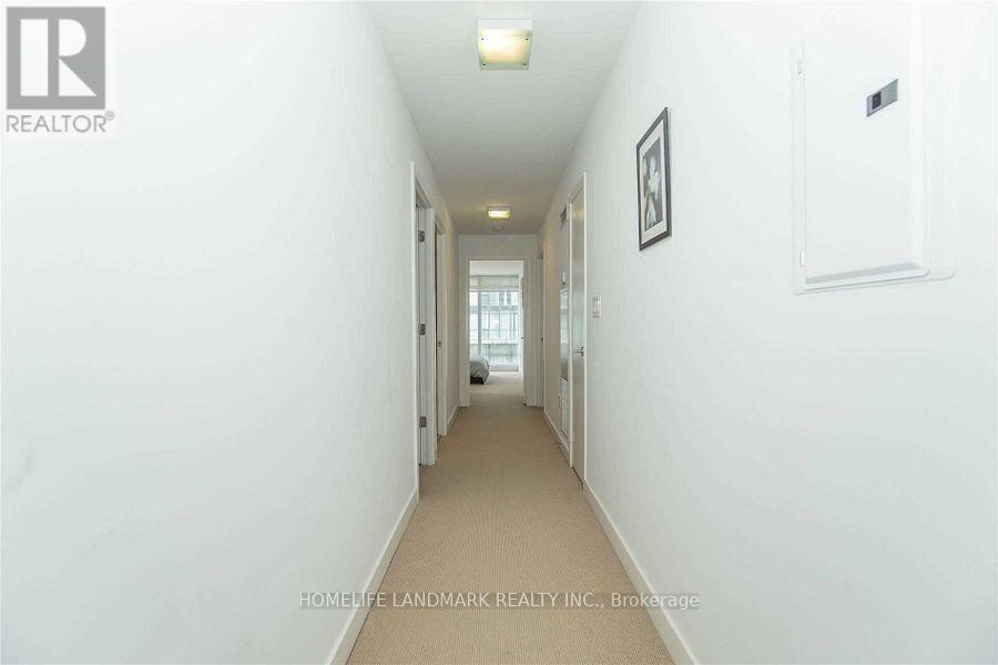 G17 - 26 Capreol Court, Toronto, ON - Indoor Photo Showing Other Room