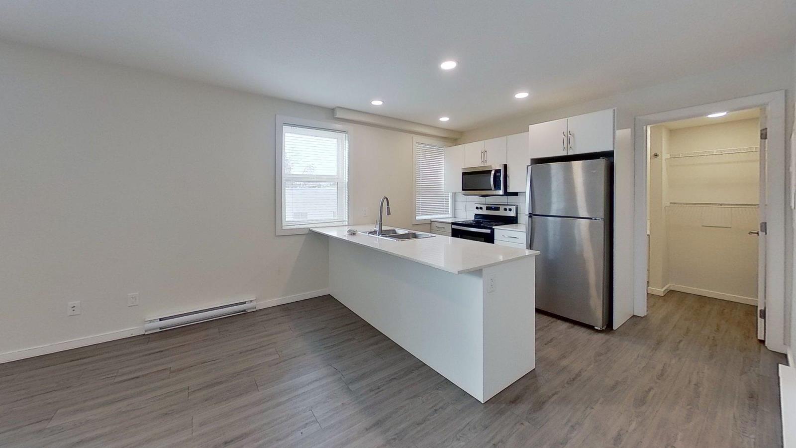 4816 52 Street, Wetaskiwin, AB - Indoor Photo Showing Kitchen With Double Sink
