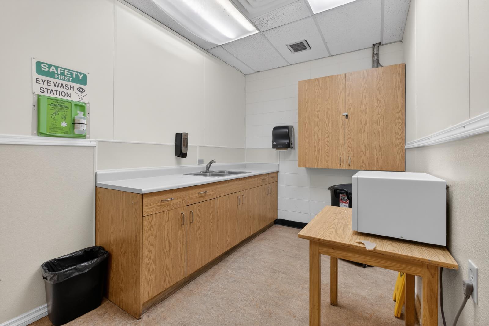 11831 123 St Nw, Edmonton, AB