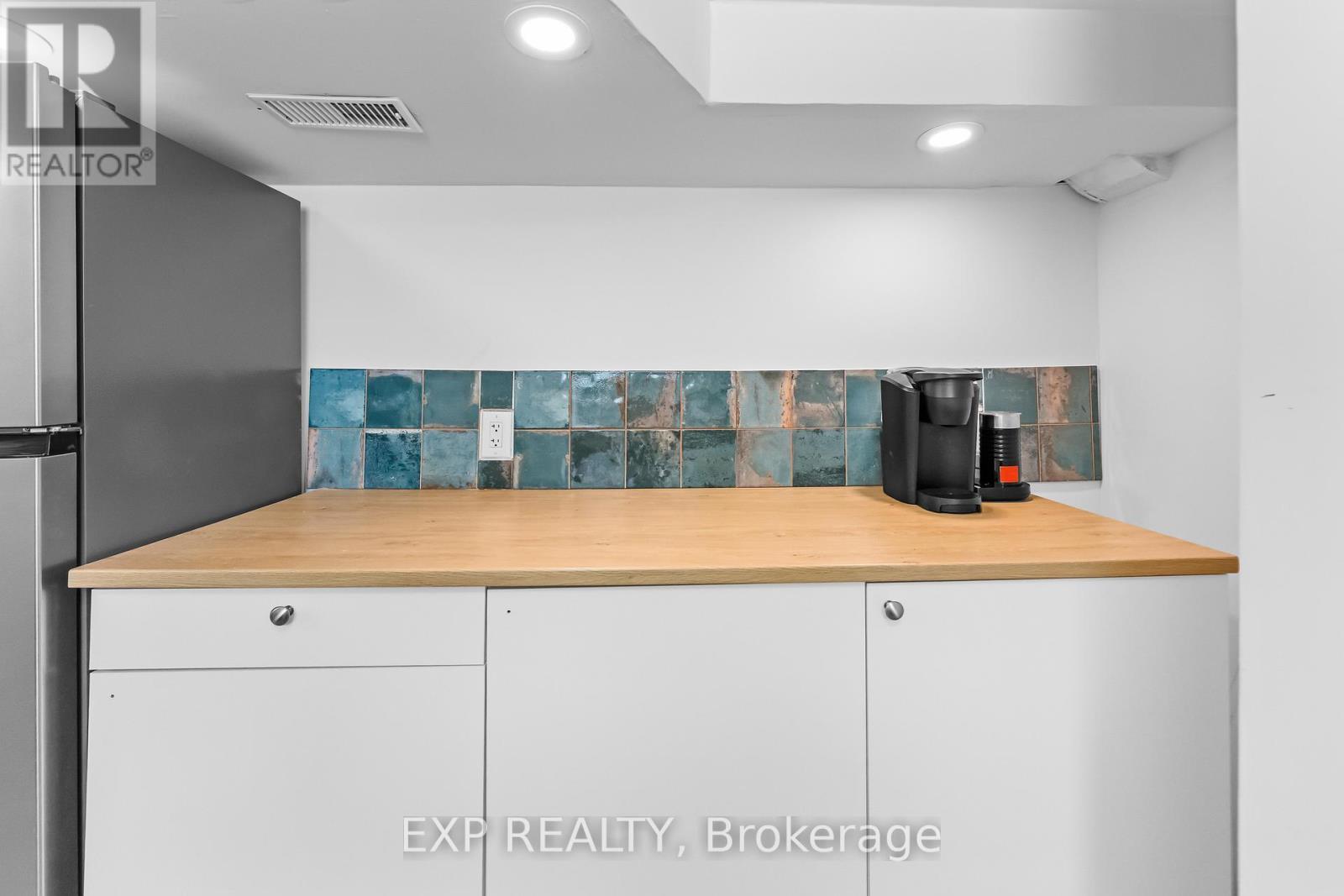 Kitchen 2 - 129 Beech Street, St. Catharines (Downtown), ON - Photo Showing Other Room